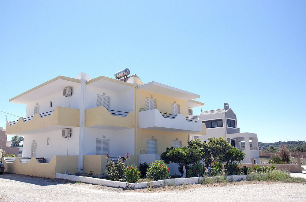 Yiannis Apartments Mastihari Exterior photo