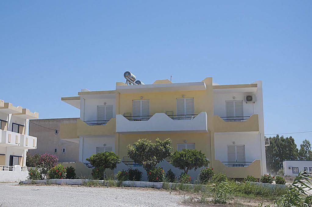 Yiannis Apartments Mastihari Exterior photo